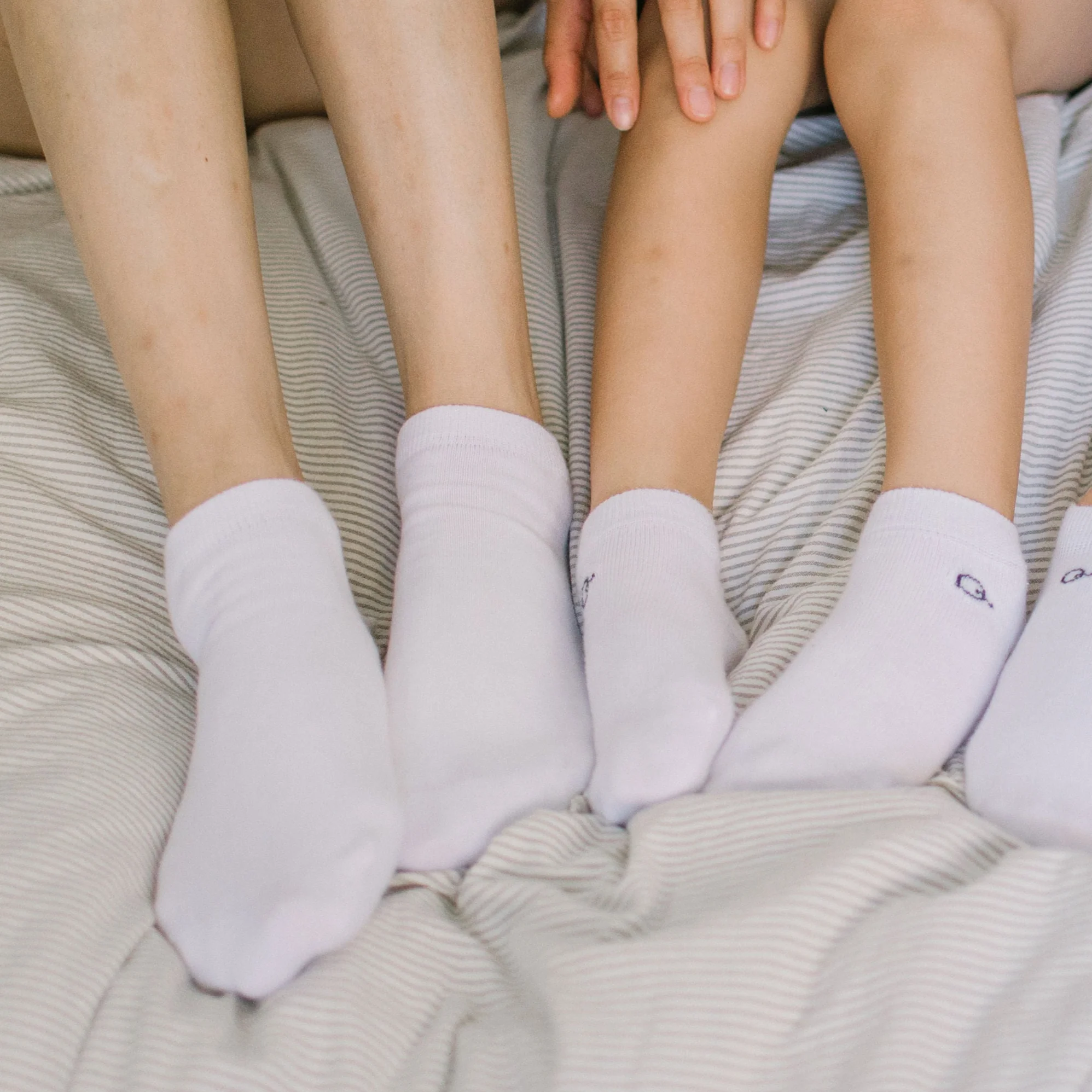 Everyday Adult Lightweight Ankle Socks - 98% Organic Cotton (4 pack) - Image 6